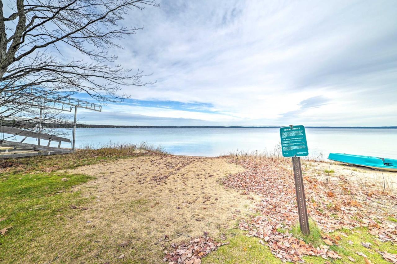 Higgins Lake Retreat - Hike, Swim, Relax! Roscommon Exterior foto
